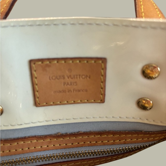 Louis Vuitton Vernis Reade PM – Marshmallow Vernis Leather - Picture 7 of 15